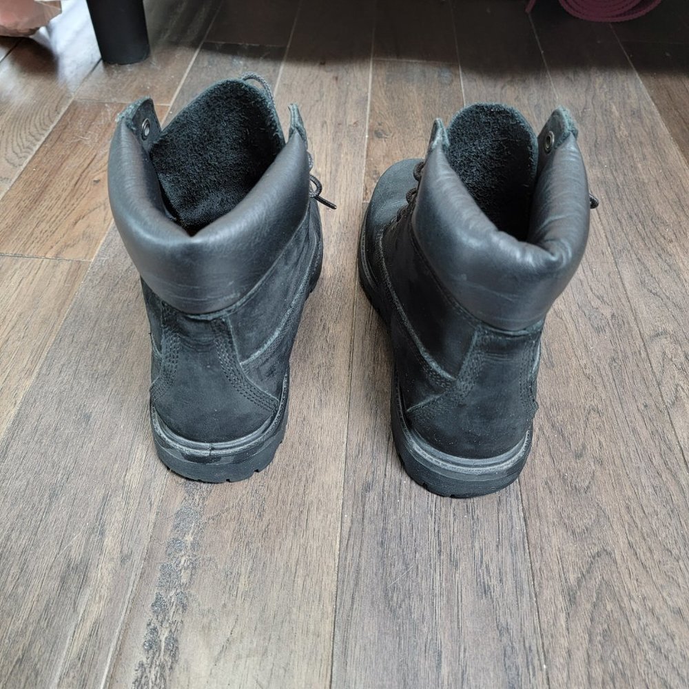 Timberland's Women | Black | Premium 6-inch waterproof boots - Picture 3 of 5